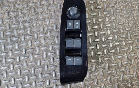 Mazda CX-5 II Electric window control switch KF3N66350 KB7W684L6