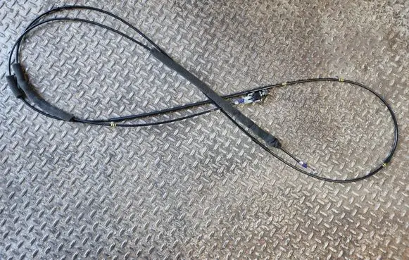 Mazda CX-5 II Fuel cap flap release cable 