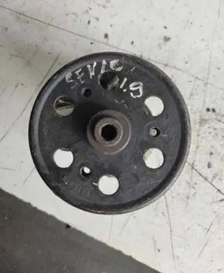 Renault Scenic I Power steering pump 7700840106 26046186 7700840801C