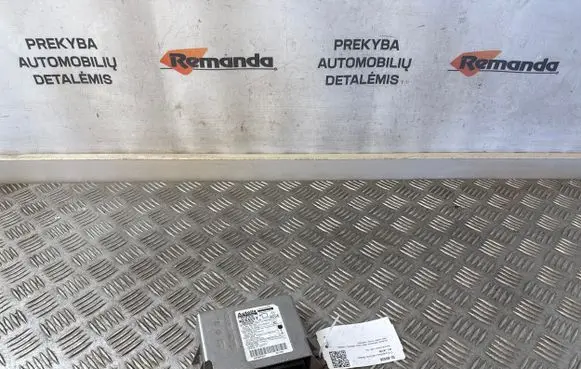 Renault Scenic I Airbag control unit/module 607993800 8200412045