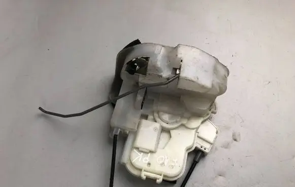 Subaru Forester SH Front door lock 61032SC250