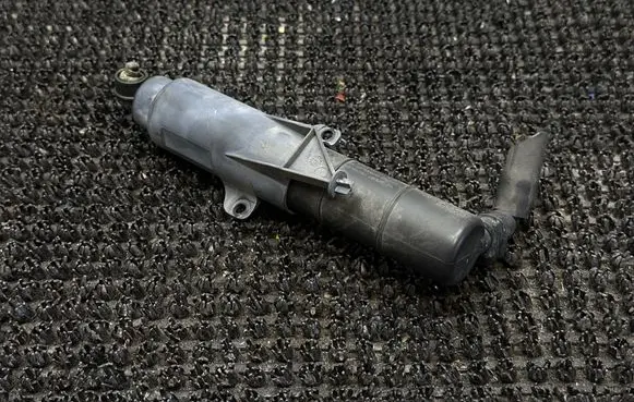 Mini One - Cooper Coupe R56 Headlight washer spray nozzle 7157119 16082001A