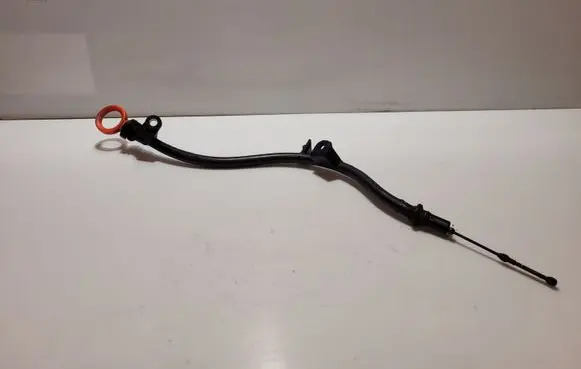 Volkswagen PASSAT B7 Oil level dip stick 03L103634J