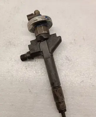 Mazda 6 Fuel injector 13H50B 01G08271 5870