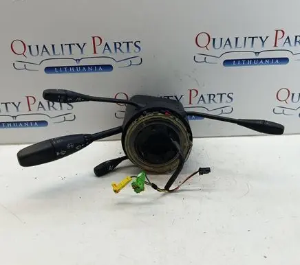 Mercedes-Benz CLS C219 Wiper turn signal indicator stalk/switch A1714640518