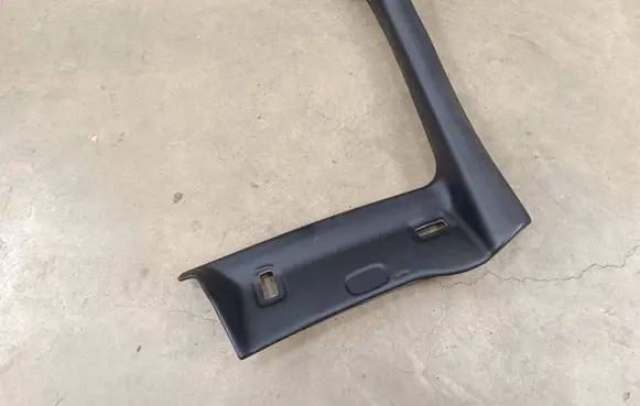 Mercedes-Benz SLK R172 (A) pillar trim A1726900125
