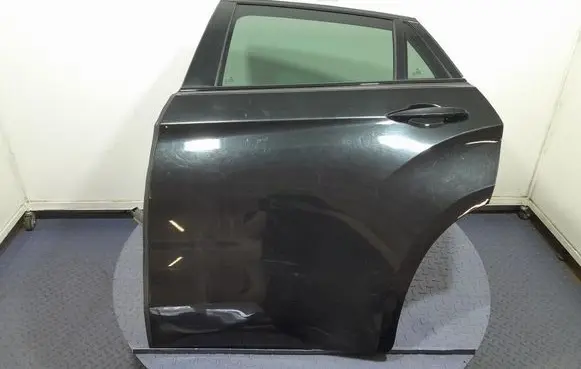 BMW X6 F16 Rear door 