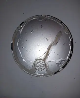 Volkswagen Golf II Original wheel cap 323601149