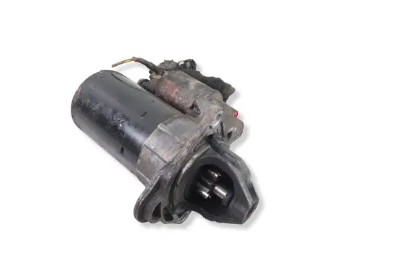 Opel Astra J Starter motor 55578921 0001107522