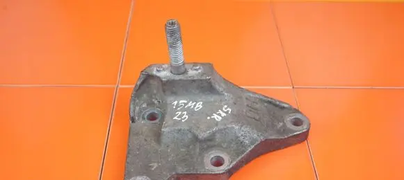 Ford Mondeo MK V Gearbox mounting bracket DS737M125HB 15MB23