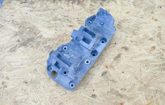 BMW 5 F10 F11 Engine mounting bracket 8506863 11168506863