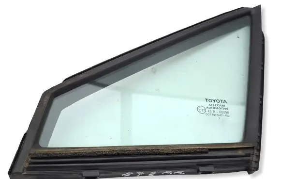 Toyota C-HR I Front door vent window glass four-door 68216F4030