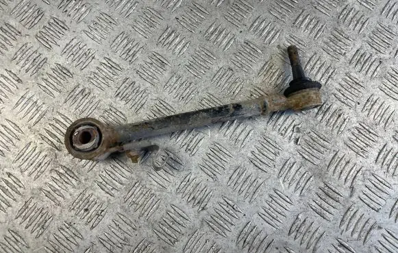 Rear control arm