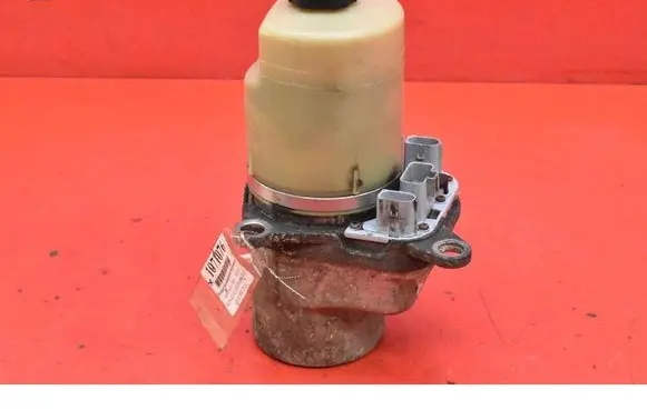 Ford Focus C-MAX Power steering pump 4M513K514AC