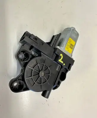 Volvo S80 Front door window regulator motor WR12290 970714102 120705