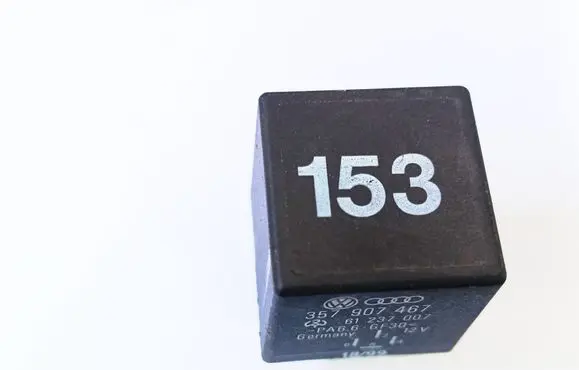 Seat Alhambra (Mk1) Other relay 357907467