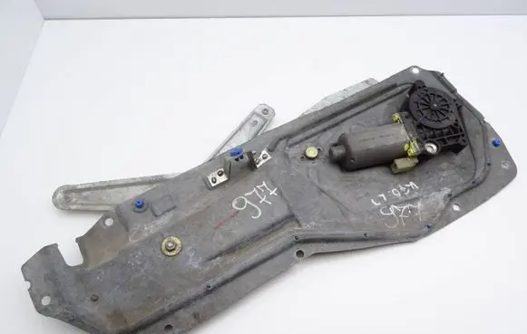 Volvo V70 Rear door window regulator with motor 9152725