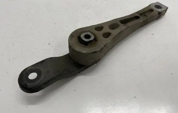 Volkswagen Jetta VI Engine mounting bracket 1K0199855BC