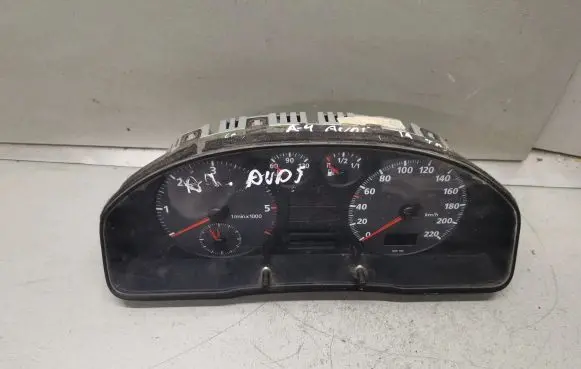 Audi A4 S4 B5 8D Speedometer (instrument cluster) 88311225230 88311225