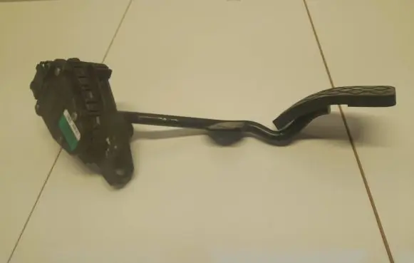 Audi A4 S4 B7 8E 8H Accelerator throttle pedal 8E2721523E 6PV00802634
