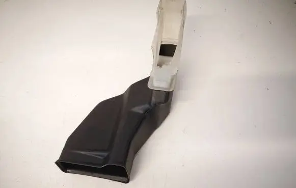 Volkswagen PASSAT B5.5 Cabin air duct channel 3B0819504