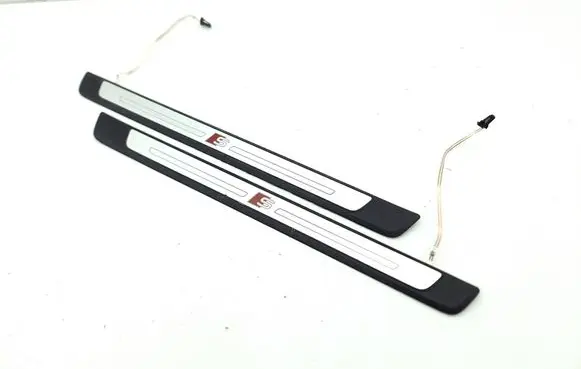 Audi A4 S4 B9 Front sill trim cover 8W0947418A 8W0947417A