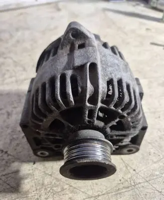 Renault Megane II Generator/alternator 8200100907 2542664D 404145393