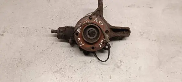 Peugeot 5008 Front wheel hub 