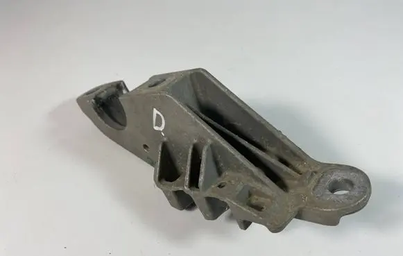 BMW 5 G30 G31 G38 Sway bar bush bracket, front 6884012 TS4097 18574710