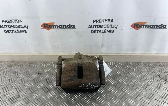 Volkswagen PASSAT B8 Front brake caliper 6798D