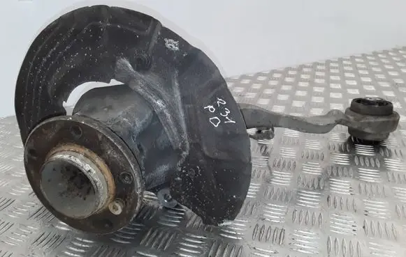 BMW 1 E82 E88 Front wheel hub 6773210 31216773210 13612610