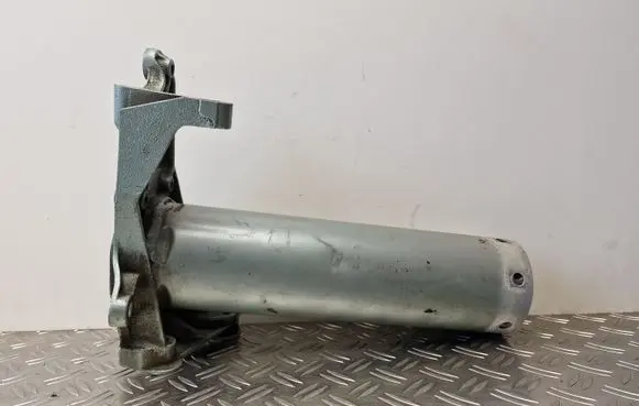 Radiator support slam panel bracket