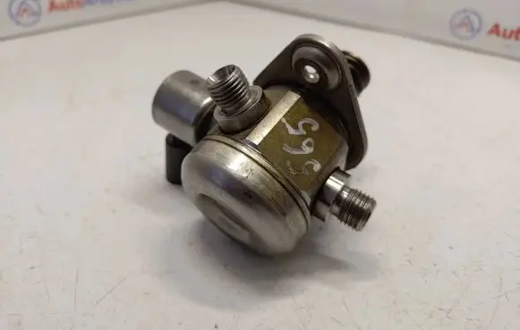 Fuel injection high pressure pump