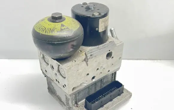 Mercedes-Benz E W211 ABS Pump 0265250088 A0054317212