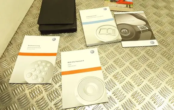 Volkswagen PASSAT B7 Owners service history hand book 