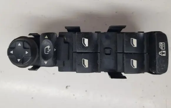 Peugeot 3008 I Electric window control switch 96650621ZD