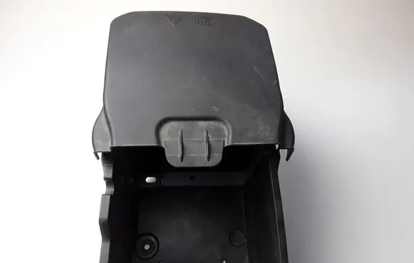 Ford Kuga II Battery bracket DV6110A659AA