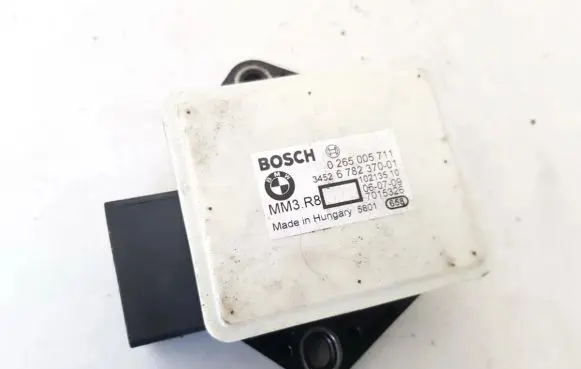 BMW 5 E60 E61 ESP acceleration yaw rate sensor 0265005711 34526782370-01