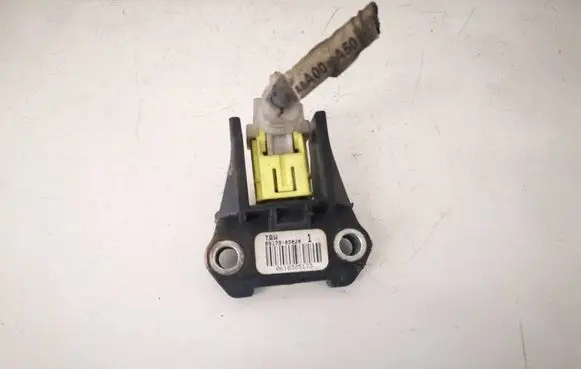 Toyota Yaris Airbag deployment crash/impact sensor 891730D020