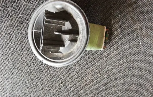 Volkswagen Fox Heater blower motor/fan resistor 12375