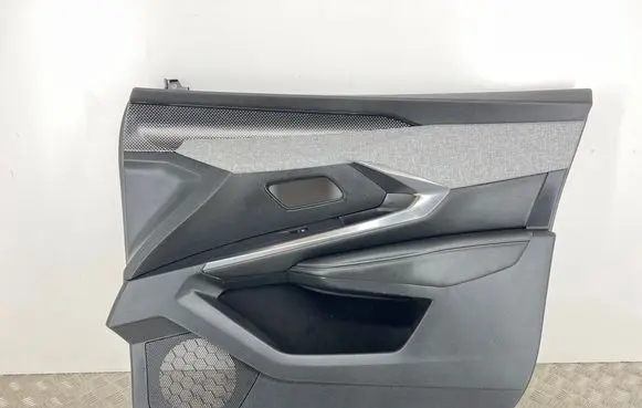 Peugeot 3008 III Front door card panel trim 98453096ZD