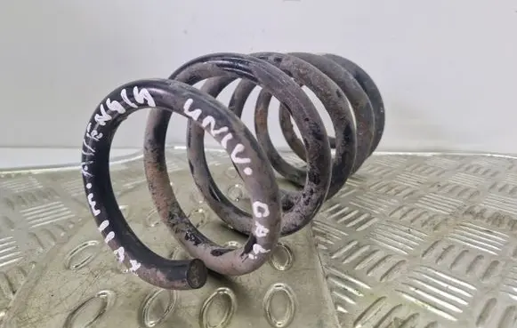 Toyota Avensis T270 Rear coil spring
