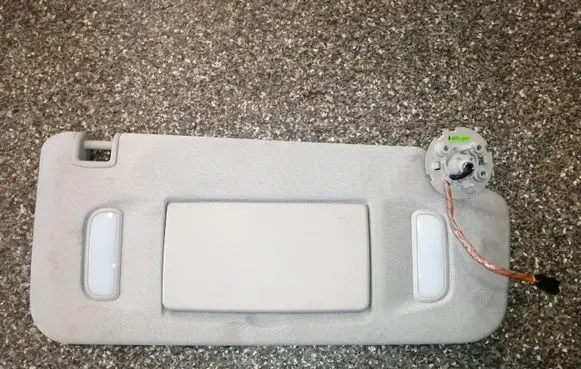 Buick Encore I Sun visor
