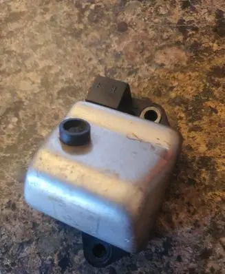 VAZ 2106 Ignition relay 12b2x21X1X3bm Izpp4