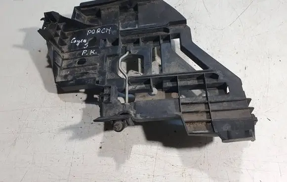 Porsche Cayenne (9PA) Headlight/headlamp mounting bracket 