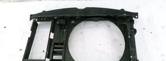 Citroen Xsara Picasso Radiator support slam panel