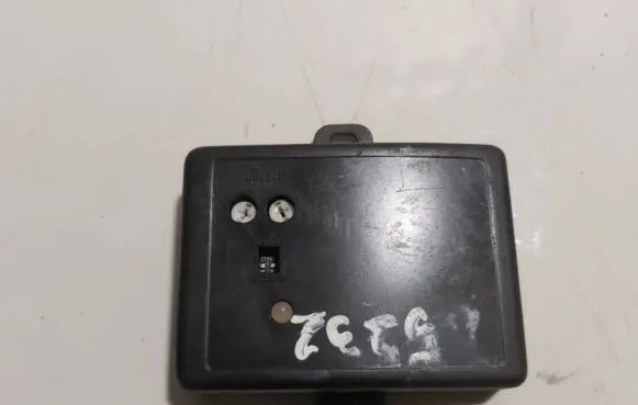 Mitsubishi Galant Alarm control unit/module 