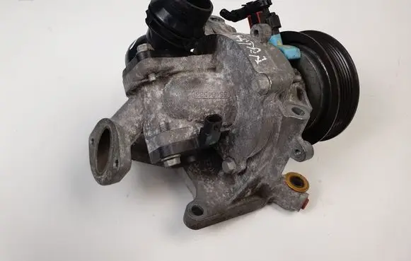 Opel Astra J Water pump 55484533