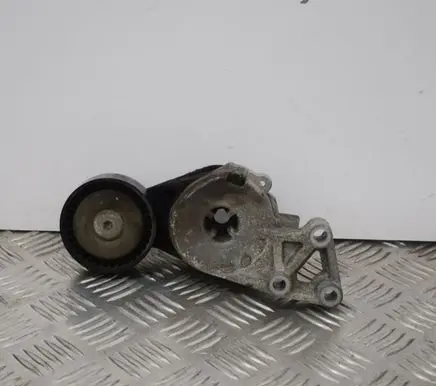Volkswagen PASSAT B6 Other engine bay part 06A903315F