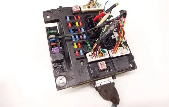 Mitsubishi Outlander Fuse box set 